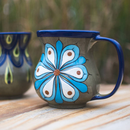 Taza de café floral