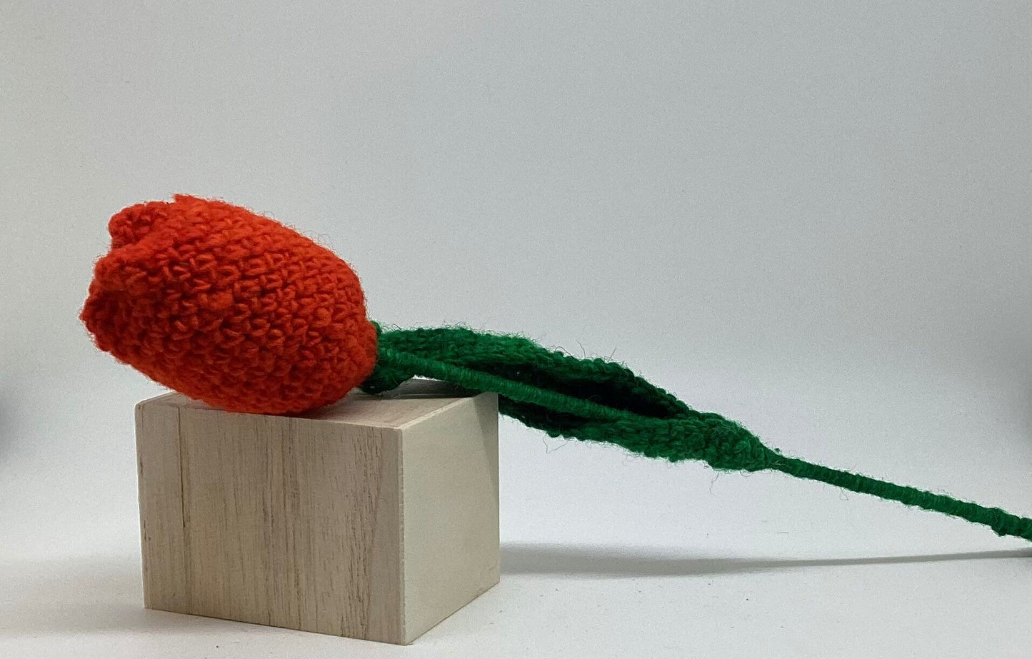 crochet-tulip-orange